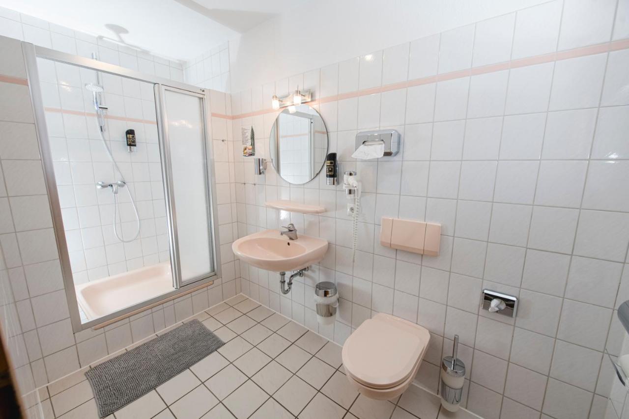 Zum Alten Faehrhaus - Bed & Breakfast Wrohm Extérieur photo