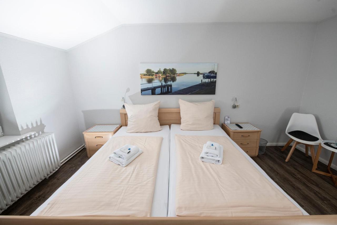 Zum Alten Faehrhaus - Bed & Breakfast Wrohm Extérieur photo